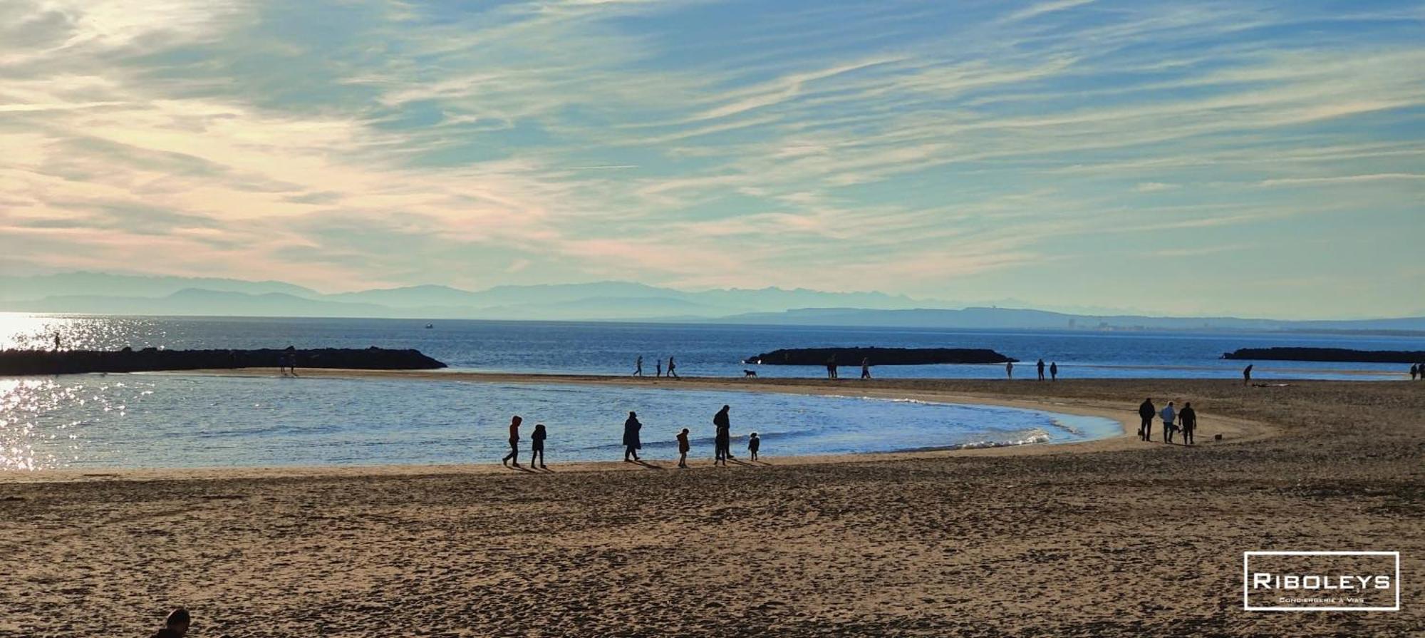 Grand T3 Neuf Climatise Avec Wifi A 100M De La Plage Виас Екстериор снимка