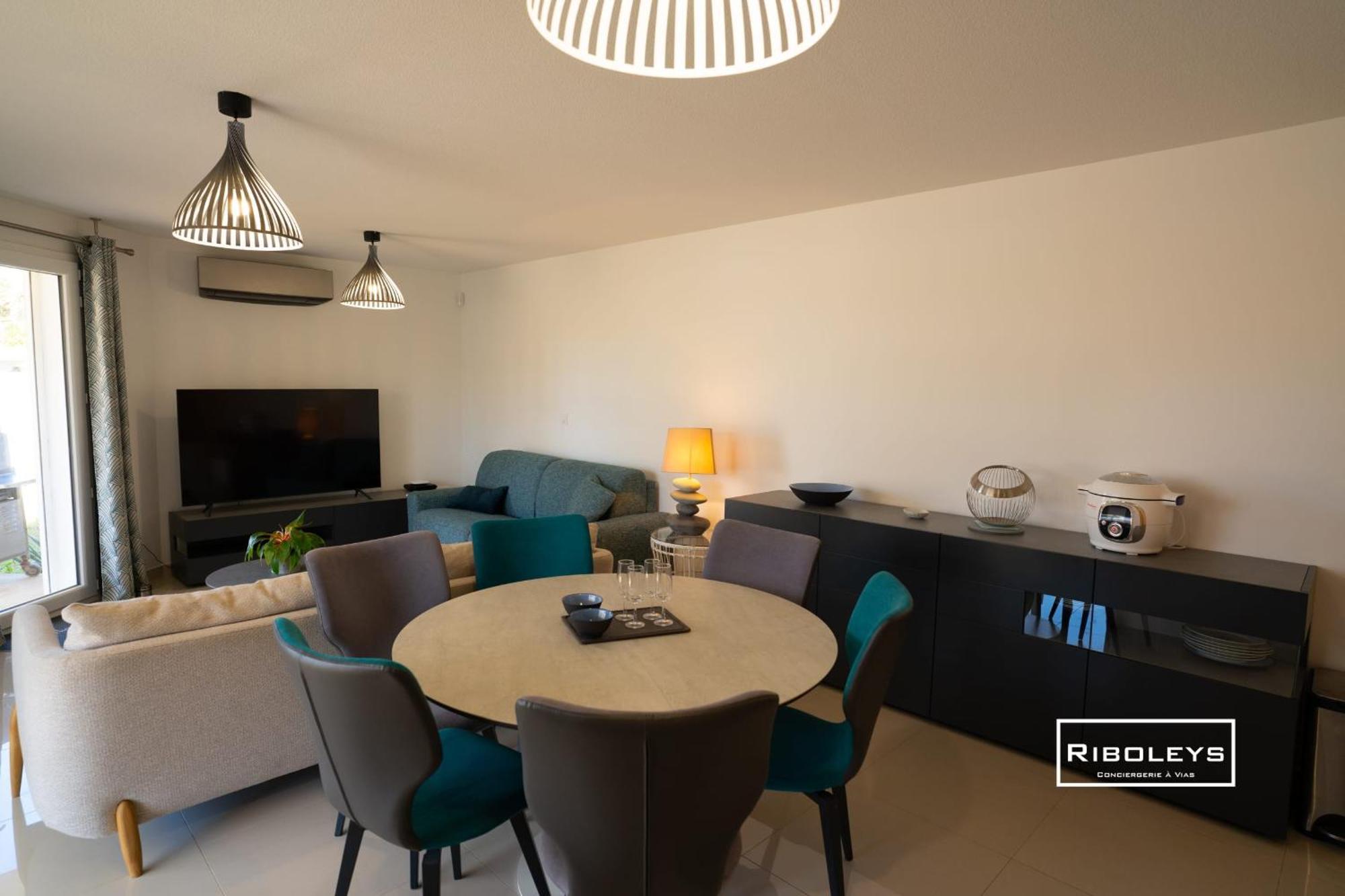 Grand T3 Neuf Climatise Avec Wifi A 100M De La Plage Виас Екстериор снимка